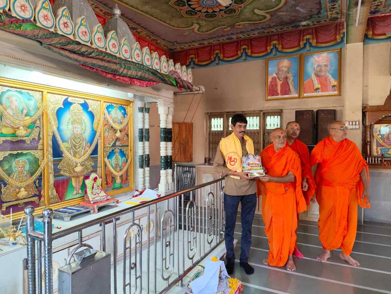 પંચમહાલના  શ્રી સ્વામિનારાયણ ગાદી સંસ્થાન - શ્રી સ્વામિનારાયણ મંદિર, હરકુંડીનો ૨૪ મો  વાર્ષિક પાટોત્સવ ઉજવાયો