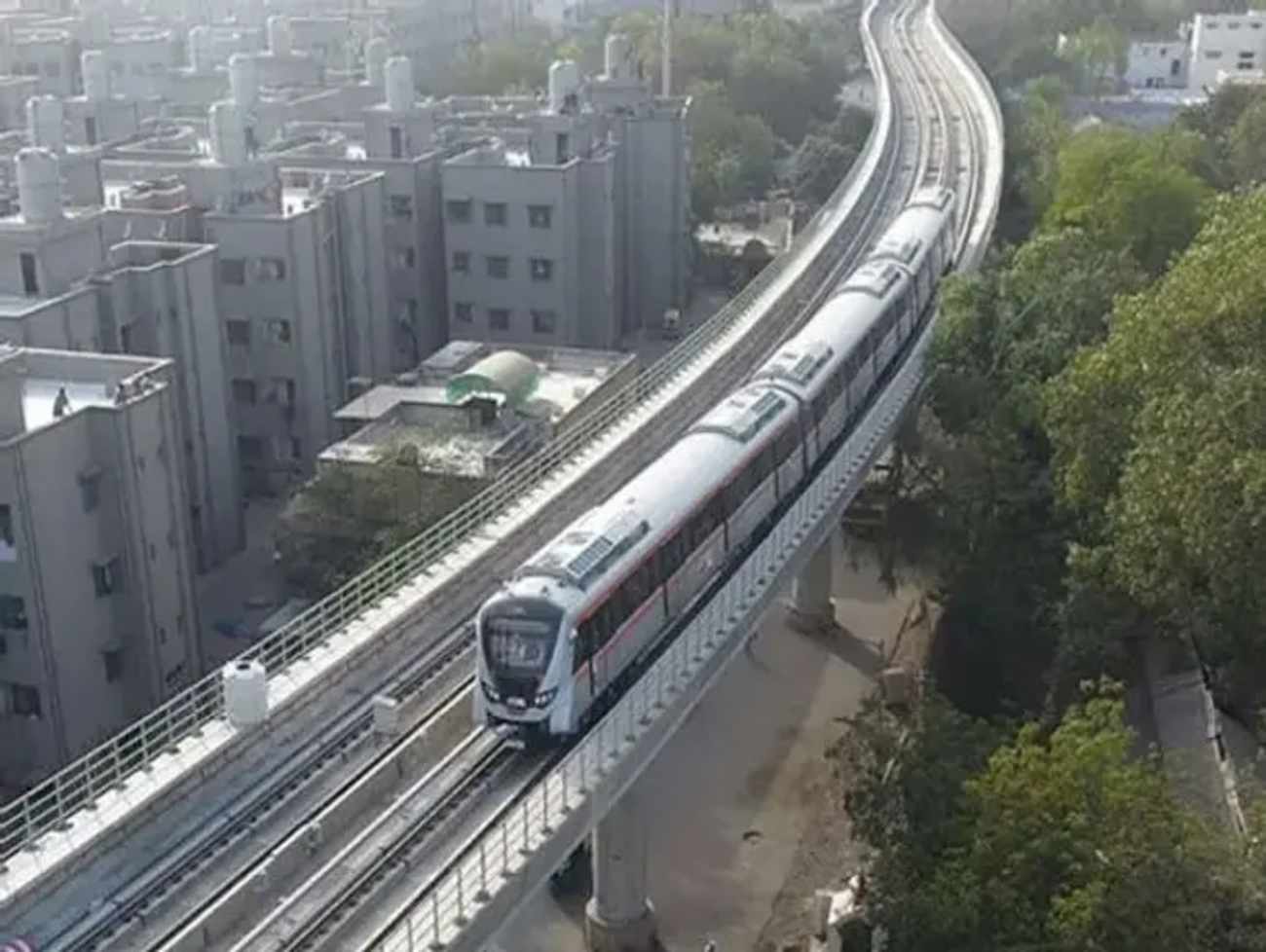 19 અપ્રિલે અમદાવાદ-ગાંધીનગર મેટ્રો રૂટ પર નિરીક્ષણ, બપોરના 12:30 સુધી મેટ્રો સેવા સ્થગિત