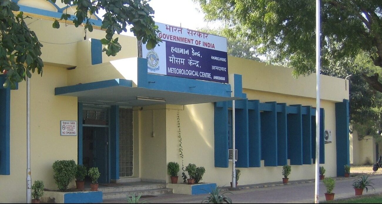 ગુજરાત હવામાન   :  હવામાન વિભાગની સાત દિવસ ભારે વરસાદની આગાહી, 24 જૂન સુધી માછીમારોને દરિયો ન ખેડવા સૂચના