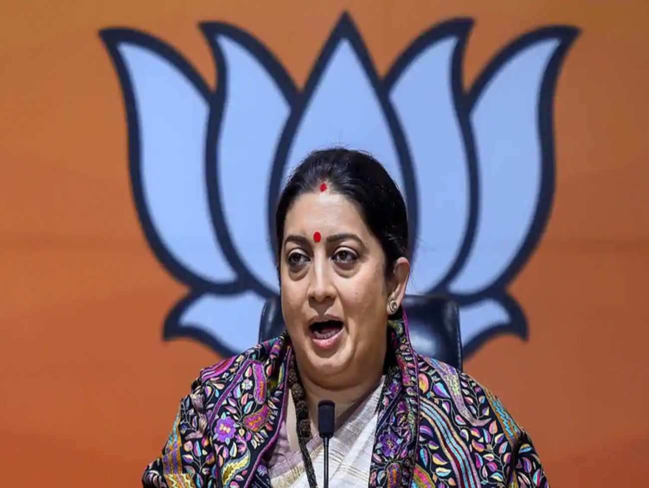 શું સ્મૃતિ ઇરાની (Smriti Irani) રાજકારણથી લેવાના છે નિવૃતિ ?