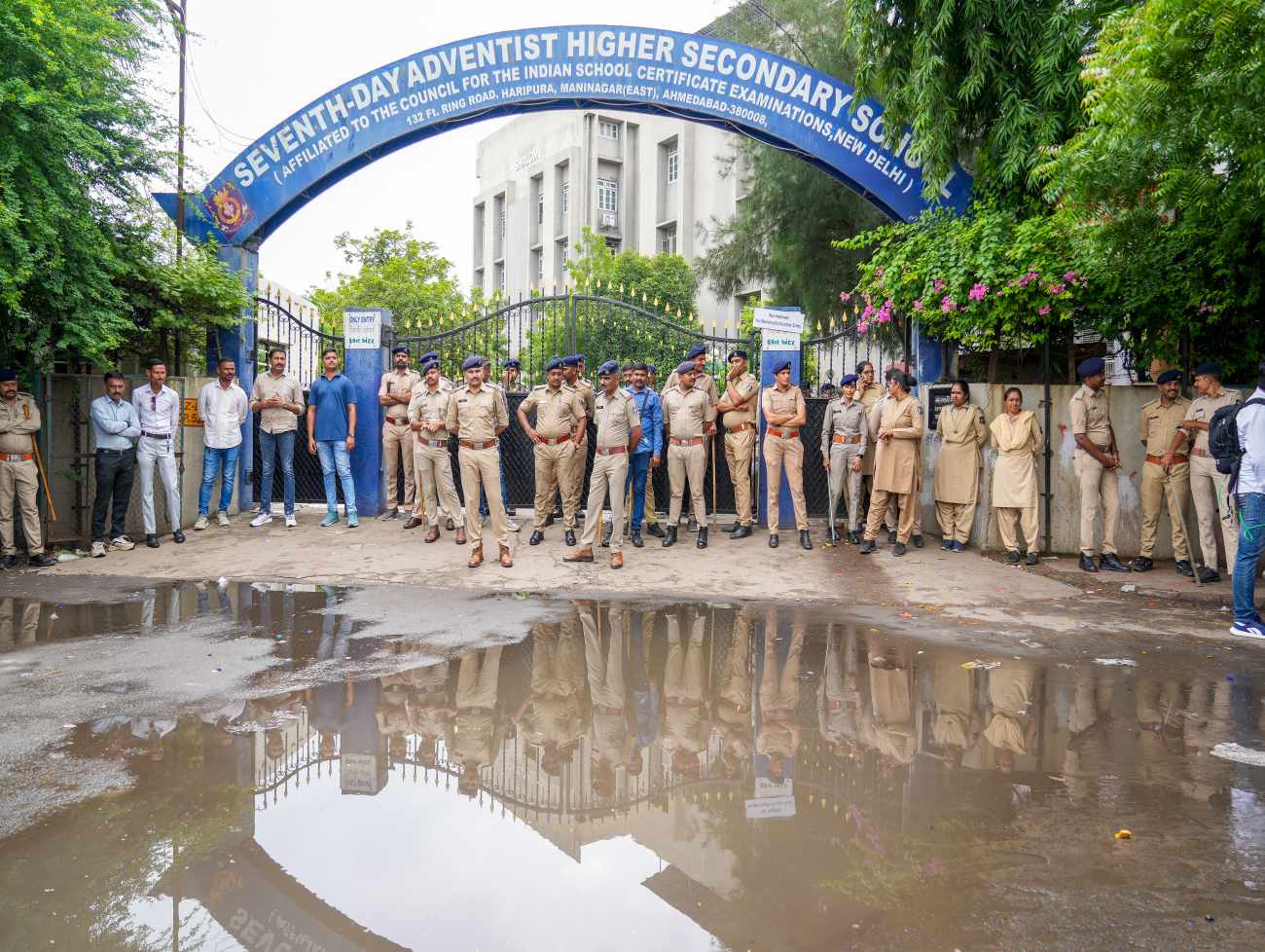 સેવેન્થડે  સ્કુલને સામે તપાસ - ગેરકાયદેસર બાંઘકામ અને શરતો ભંગ કર્યાની આશંકા