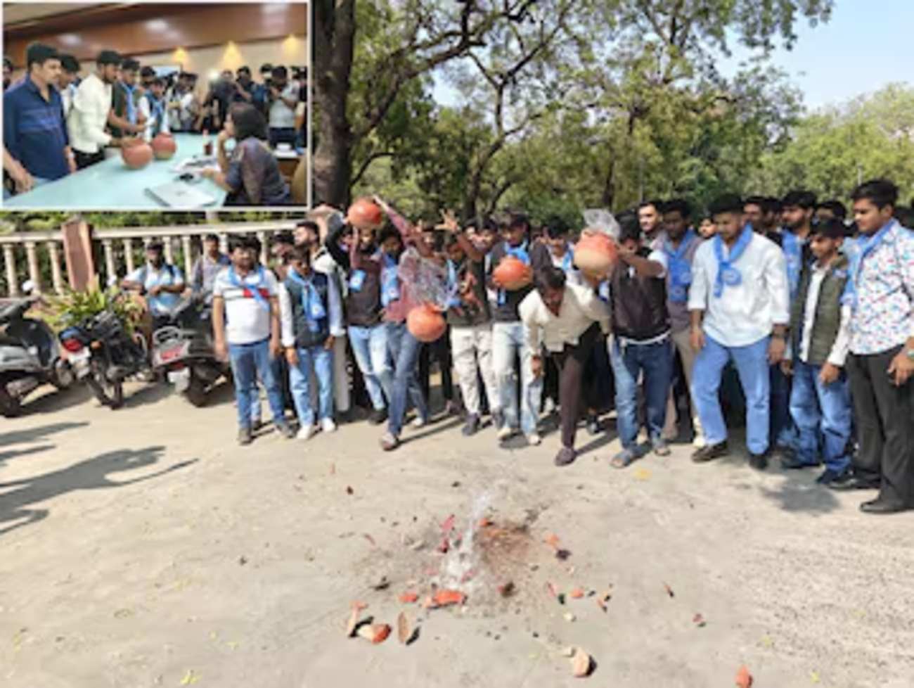 ગુજરાત યુનિવર્સિટીમાં વિદ્યાર્થીઓ માટલા લઈને આવ્યા,