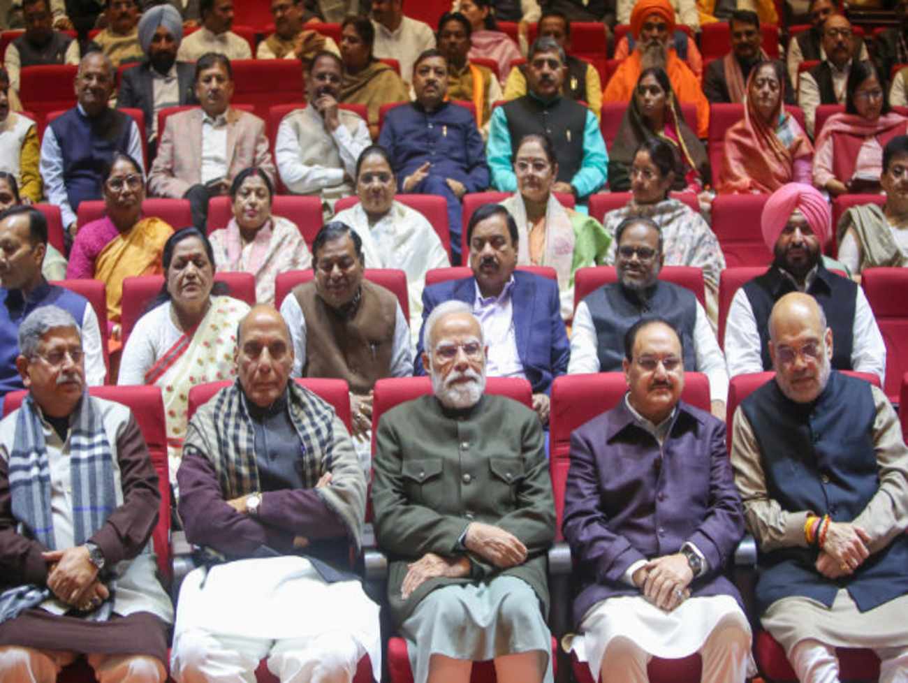 તમે બસ કામ કરો, આ મજૂર તમારી પાછળ ઊભો છે', NDA સાંસદોને PM મોદીની ટકોર