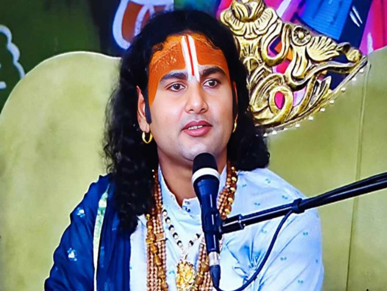 મહિલાઓ અંગે અભદ્ર ટિપ્પણી મામલે પ્રસિદ્ધ કથાવાચક અનિરુદ્ધાચાર્યની મુશ્કેલી વધી, કોર્ટે ફરિયાદ સ્વીકારી