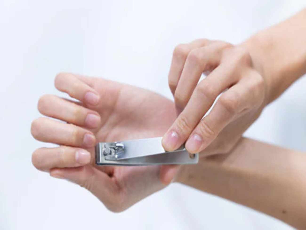 Nail Cutting : રાત્રે નખ શા માટે ન કાપવા જોઈએ? જાણો કયા દિવસે કાપવાથી મળે છે સુખ-સમૃદ્ધિ અને ધનલાભ?