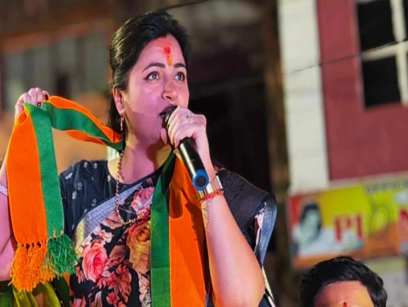 નવનીત રાણાને ભાજપમાંથી હાંકી કાઢવાની માંગ કરતો પત્ર લખવામાં આવ્યો, કોને પત્ર મોકલાવ્યો જાણો