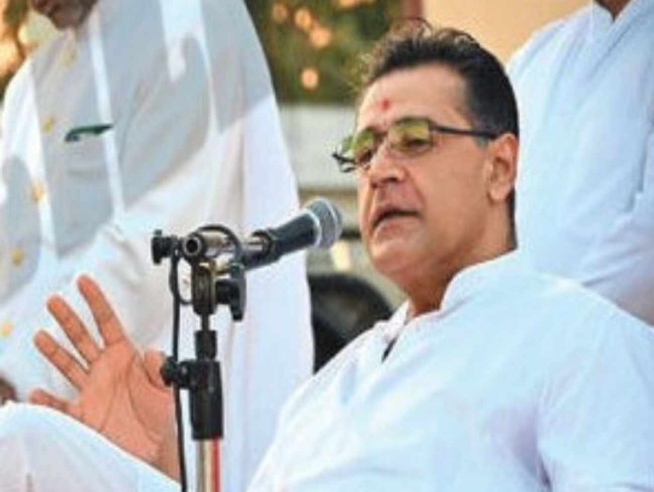 તમે મારીને આવો, હું છૂટ આપું છું...', હરિભક્તોને આચાર્ય કૌશલેન્દ્રપ્રસાદની સલાહનો વિવાદિત વીડિયો વાઈરલ