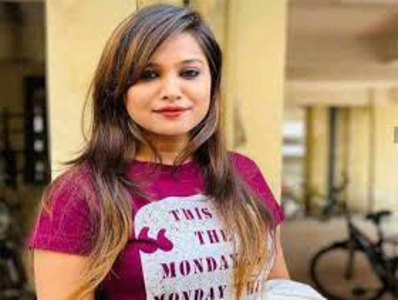 કીર્તિ પટેલે ઈન્દ્રભારતી બાપુ પર ગંભીર આરોપ લગાવ્યા અને પૂરાવા સાથે પર્દાફાશ કરવાનો દાવો કર્યો.