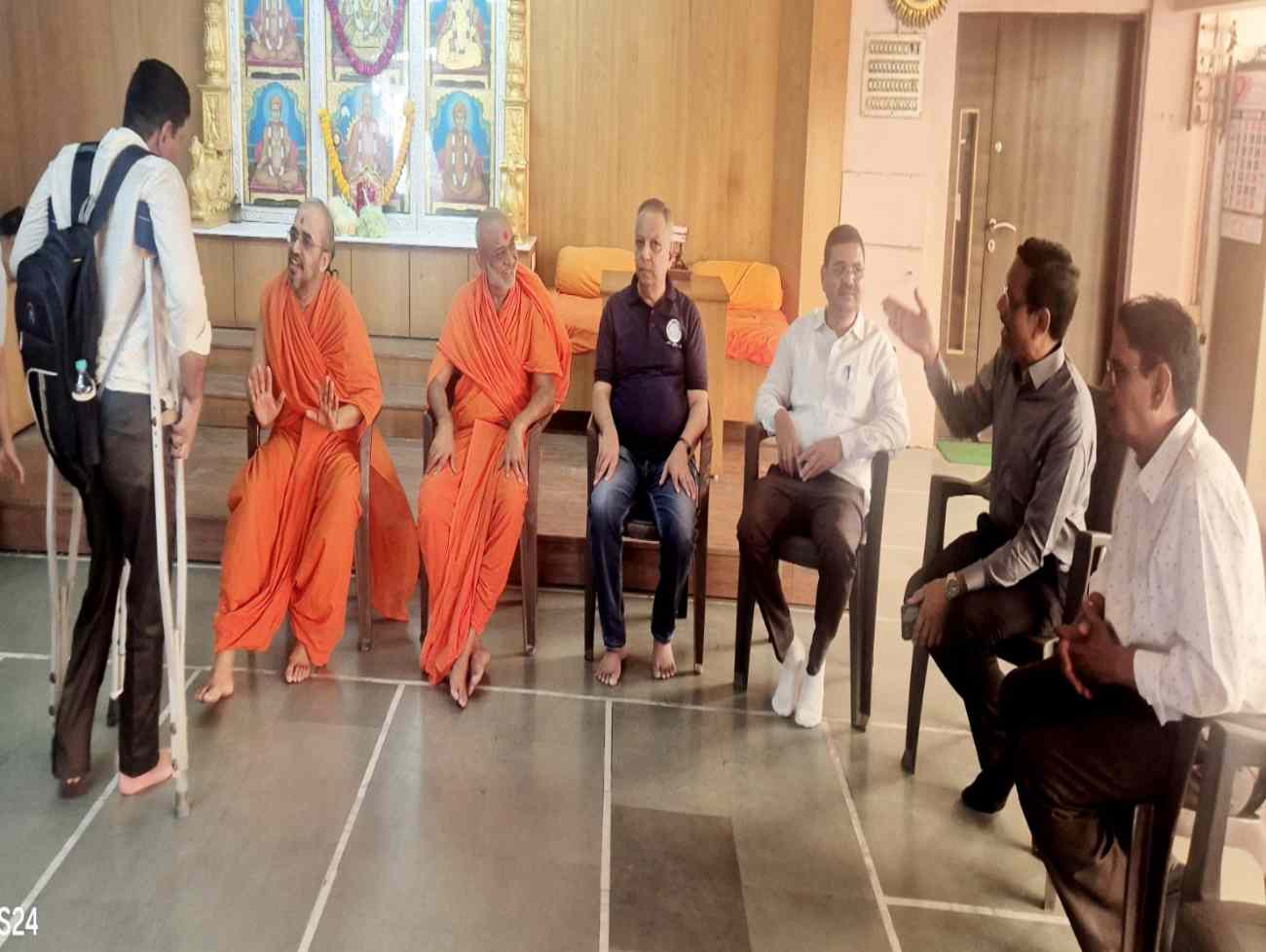 સ્વામિનારાયણ કુમકુમ મંદિર દ્વારા પહેલ, દિવ્યાંગોને નિઃશુલ્ક  સાધન સહાય કેમ્પની સાથે પ્રોત્સાહિત કરવામાં આવ્યા