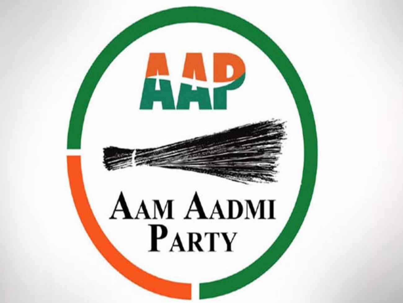 Rajkot માં AAP ને મોટો ફટકો, વિજેતા ઉમેદવાર ચંદુભાઈ જાદવે કેસરિયો ધારણ કર્યો