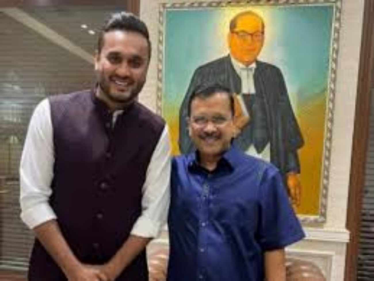 દિલ્હીથી AAPનું સ્થાનિક સ્વરાજ ચૂંટણી પૂર્વે સુરતમાં ફંડિંગ!, ઇન્કમટેક્સની એન્ટ્રી