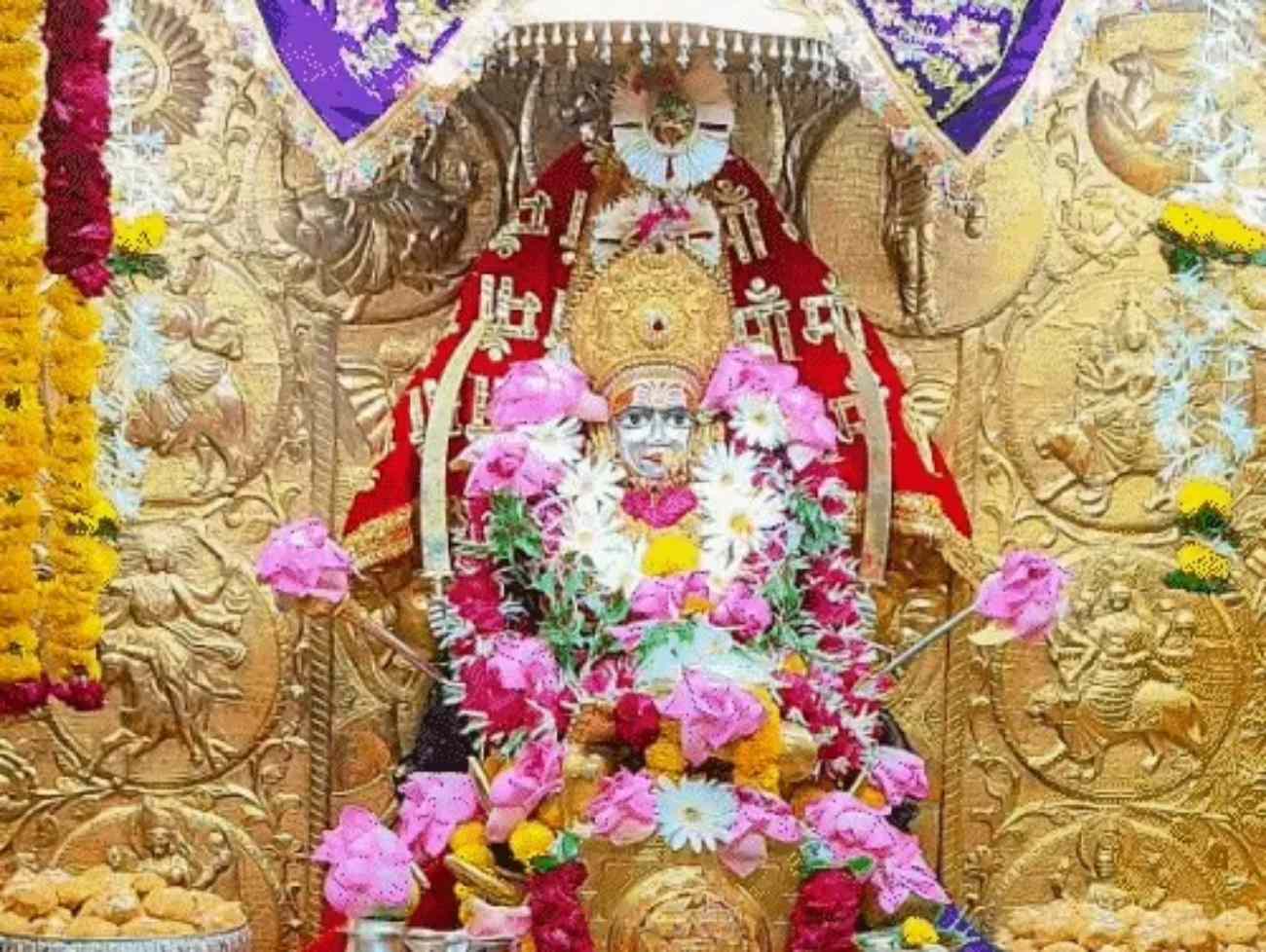 અધિક માસની પૂનમે શક્તિપીઠોમાં ભક્તોનું ઘોડાપુર:અમદાવાદના મેયર મા અંબાના શરણે