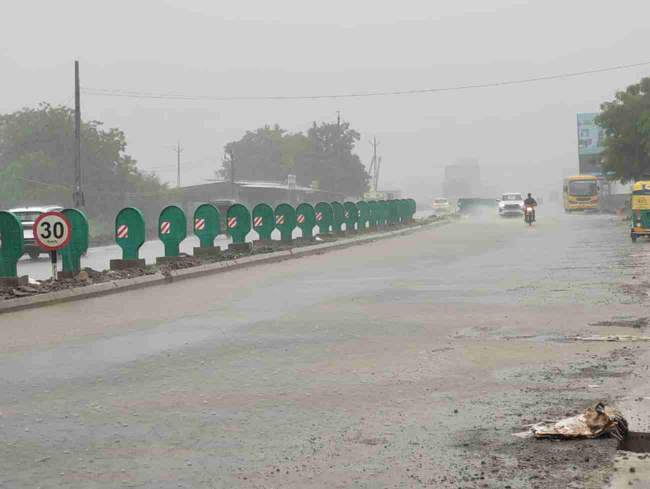 Narmada: વહેલી સવારથી અતિભારે વરસાદથી તારાજી, કરજણ ડેમમાંથી 30 હજાર ક્યુસેક પાણી છોડાશે