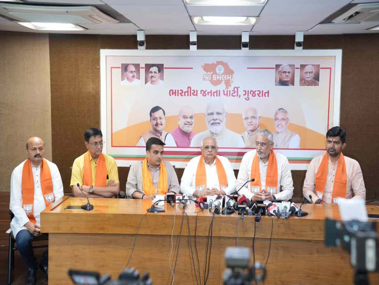 ‘સેવા સંકલ્પ’થી જનઆંદોલન સુધી: PM મોદીની 25 વર્ષની જનસેવા યાત્રા ઉજવશે ગુજરાત ભાજપ