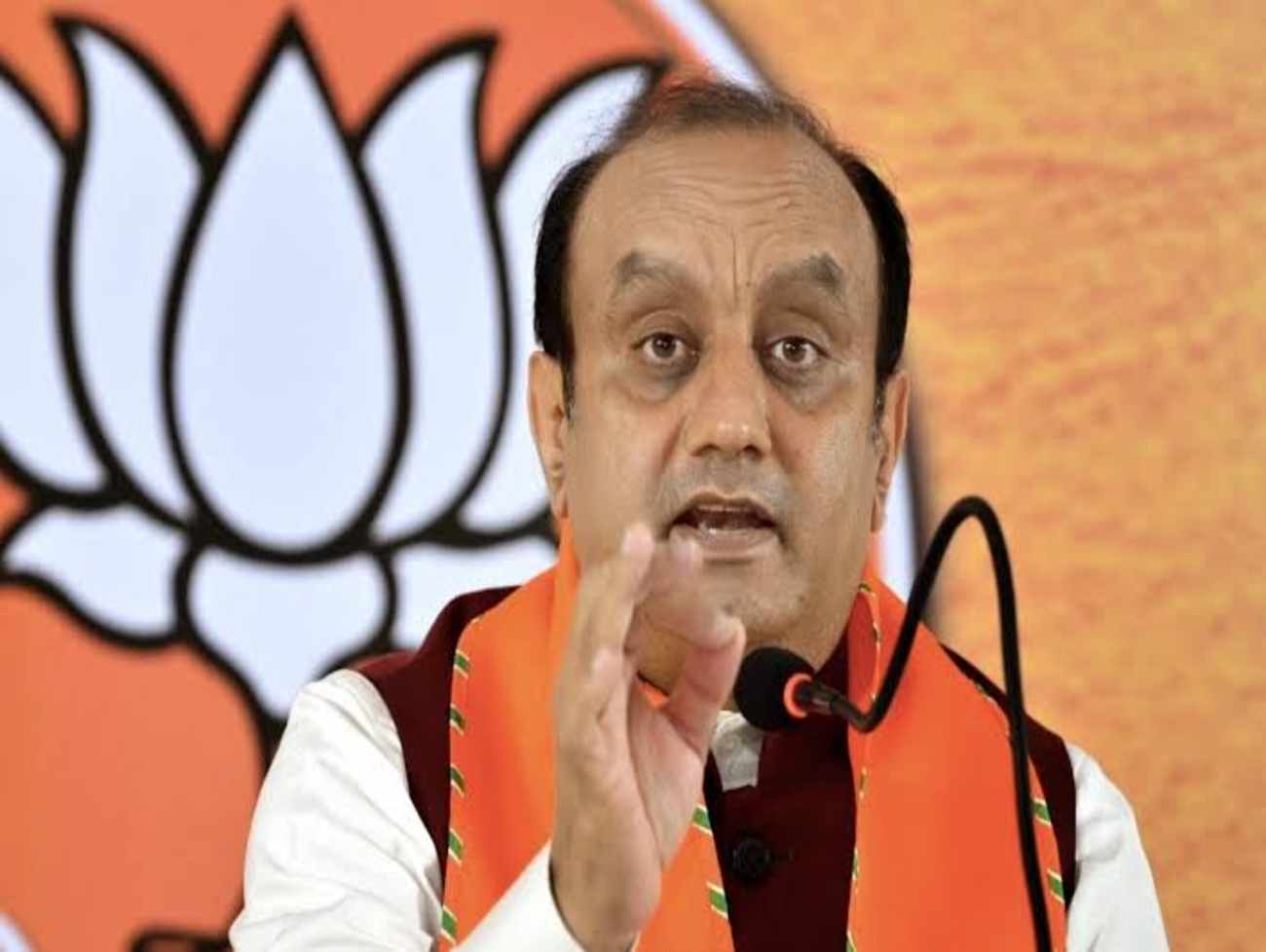 જનસમર્થન ગુમાવી ચૂકેલી કોંગ્રેસ હવે શું બહાનું કાઢશે? સુધાંશુ ત્રિવેદીએ દિલ્હીથી લીધી આકરી ઝાટકણી!